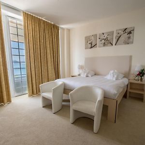 Double Room Lake View